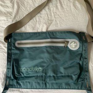 manduka local 2.0 yoga mat carrier